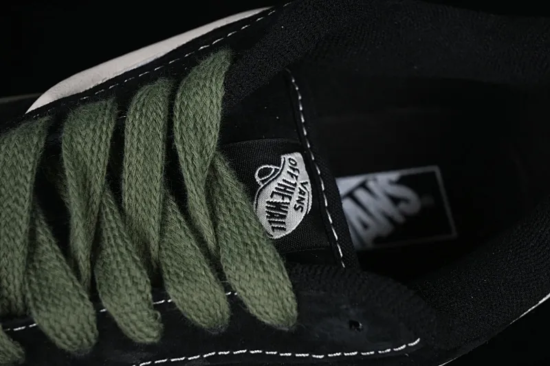 All categories Vans Vans series Vans Low Vans low-top Vans Knu Skool Vans low-top retro casual vulcanized bread shoes VN0009QCB9M